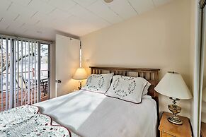 Riverfront Deck + Fire Pit: Hot Springs Retreat!