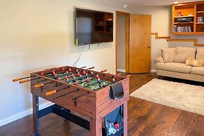 Deck + Grill: Mtn Haven in Stanislaus Nat'l Forest