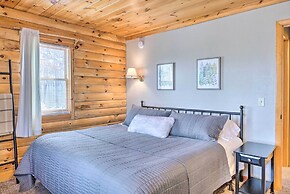 Cabin Retreat on Table Rock Lake w/ Fire Pit!