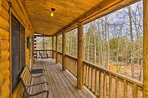 Cabin Retreat on Table Rock Lake w/ Fire Pit!