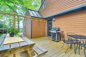 Beautiful Embden Pond Cabin w/ Dock & Kayaks!