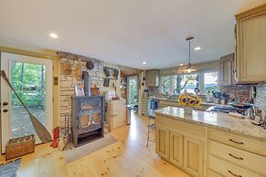 Beautiful Embden Pond Cabin w/ Dock & Kayaks!