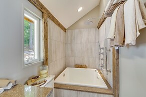 Beautiful Embden Pond Cabin w/ Dock & Kayaks!