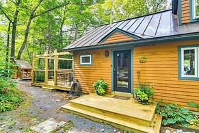 Beautiful Embden Pond Cabin w/ Dock & Kayaks!