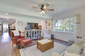 South Haven Farmhouse w/ Fire Pit, 4 Mi to Beach!