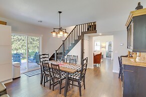 South Haven Farmhouse w/ Fire Pit, 4 Mi to Beach!