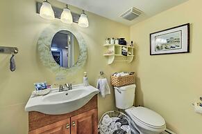 Cozy Ventnor Getaway: Walk to Public Beach!