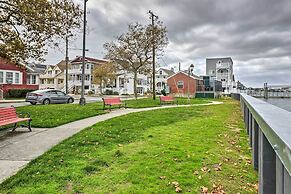 Cozy Ventnor Getaway: Walk to Public Beach!