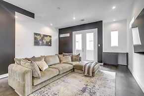 Inviting H-town Home Near Shops & Golf Courses!