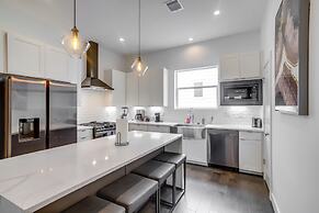 Inviting H-town Home Near Shops & Golf Courses!