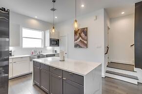 Inviting H-town Home Near Shops & Golf Courses!