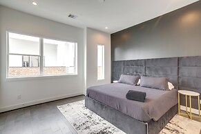 Inviting H-town Home Near Shops & Golf Courses!