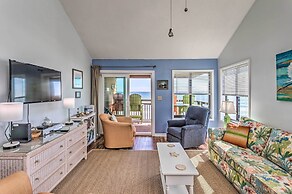 Beach Lovers' Haven: Oceanfront Condo w/ Pool!