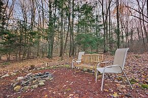 Quaint Apt ~ 5 Miles to Appalachian Trail & Lake!