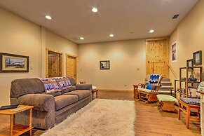 Quaint Apt ~ 5 Miles to Appalachian Trail & Lake!