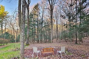 Quaint Apt ~ 5 Miles to Appalachian Trail & Lake!