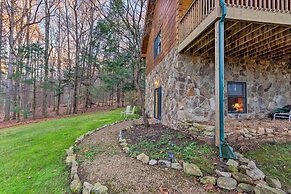 Quaint Apt ~ 5 Miles to Appalachian Trail & Lake!