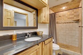 Modern Mountain-view Condo at Big Sky Resort!