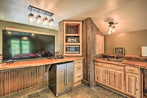 Waterfront Log Home w/ 95 Acres on Yaak River