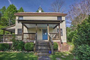 Spacious Faber Home w/ Yard, Steps to Winery!