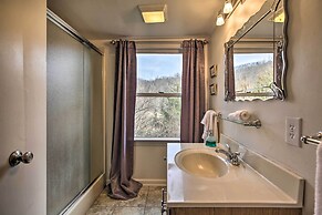 Spacious Faber Home w/ Yard, Steps to Winery!