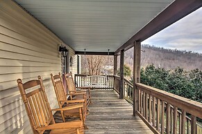 Spacious Faber Home w/ Yard, Steps to Winery!