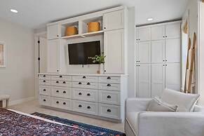 No Bad Days 5 Bedroom Townhouse