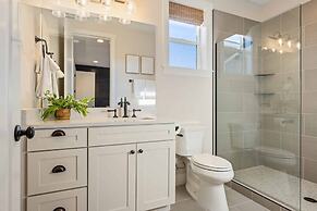 No Bad Days 5 Bedroom Townhouse