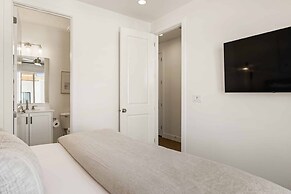 Sixteen Sandals 4 Bedroom Townhouse