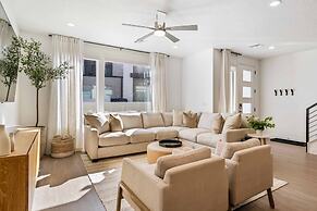 Sixteen Sandals 4 Bedroom Townhouse