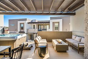 Sixteen Sandals 4 Bedroom Townhouse