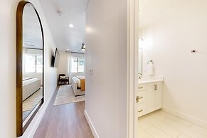 Sixteen Sandals 4 Bedroom Townhouse