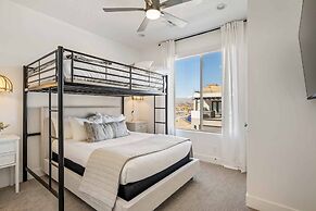 Sixteen Sandals 4 Bedroom Townhouse