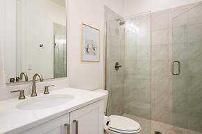 Sixteen Sandals 4 Bedroom Townhouse