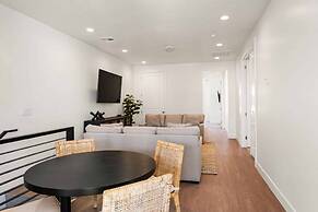 Sixteen Sandals 4 Bedroom Townhouse