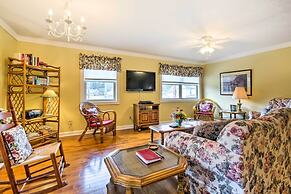 Damascus Apt w/ Views, Walk to Shops + Parks!