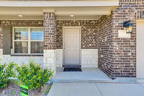 Texas Retreat w/ Patio Near Kayaking & Golfing!