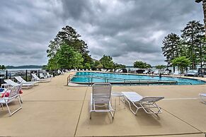 Resort-style Condo w/ Balcony on Lake Keowee