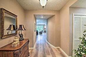 Resort-style Condo w/ Balcony on Lake Keowee