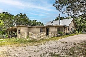 Kerrville Area Home w/ Outdoor Entertainment Space