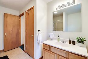 Pet-friendly Pocono Lake Oasis w/ Game Room!