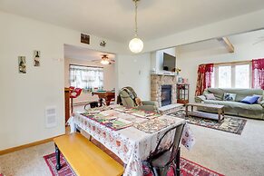 Pet-friendly Pocono Lake Oasis w/ Game Room!