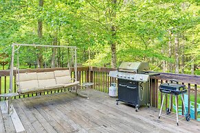 Pet-friendly Pocono Lake Oasis w/ Game Room!