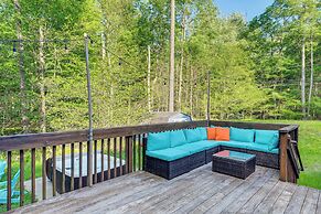 Pet-friendly Pocono Lake Oasis w/ Game Room!