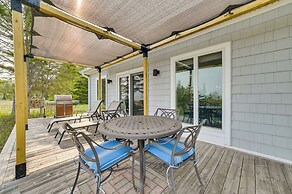 Beachfront De Tour Village Townhome w/ Patio!