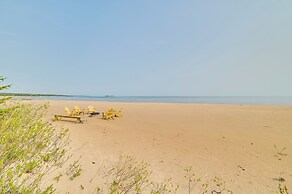 Beachfront De Tour Village Townhome w/ Patio!