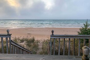 Beachfront De Tour Village Townhome w/ Patio!