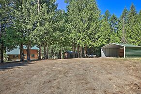 Large Cabin w/ Fire Pit + Grill on 34 Acres!