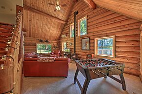 Large Cabin w/ Fire Pit + Grill on 34 Acres!
