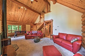 Large Cabin w/ Fire Pit + Grill on 34 Acres!